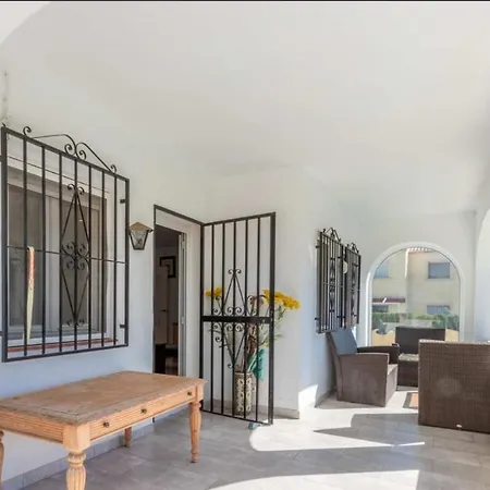 Villa Luxe Carrio *